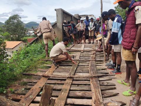 Scouts in Madagascar supporting Cyclone Freddy response