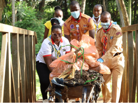 Tide Turner Scouts cleaning up the river near City Park, Parklands, Nairobi to raise awareness on plastic pollution