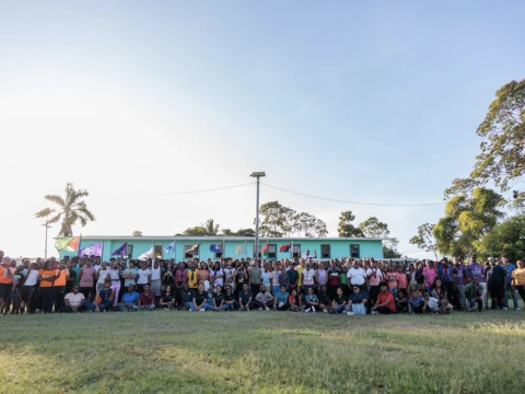 Scouts de Guyana y Fundación EMC