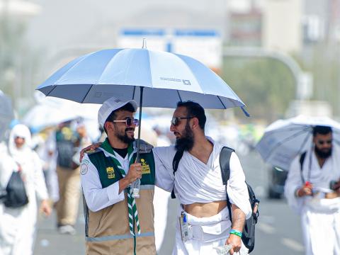 Saudi scouts support pilgrimer 