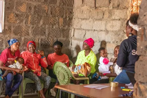 Ivy speaks to young mothers