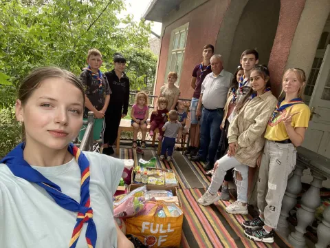 Scouts in Moldova supporting Ukrainian families with food and non-food items based on the families’ needs.
