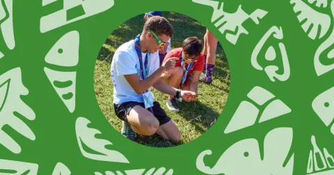 Jóvenes de la Earth Tribe 