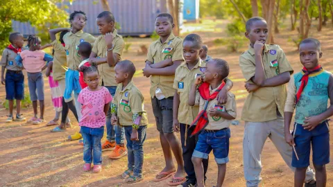 De jeunes réfugiés au Malawi participent à des activités scoutes