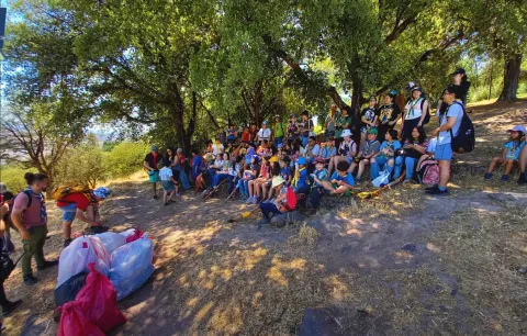 A group of Scouts from Chile debriefing.