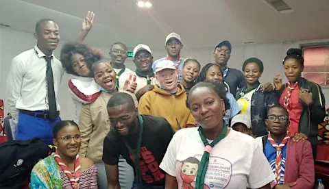 Kamba do peito participants