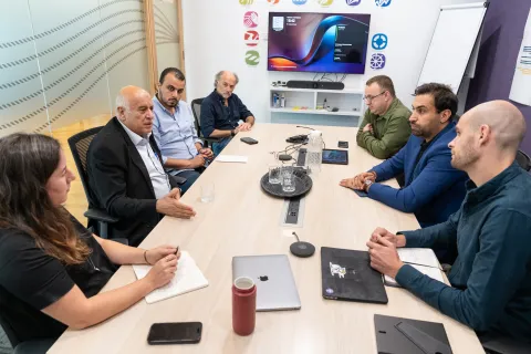 Ahmad meets with Palestinian Scouts