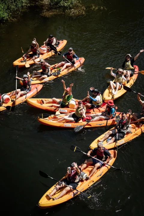 Scouts kayaking at the Moot