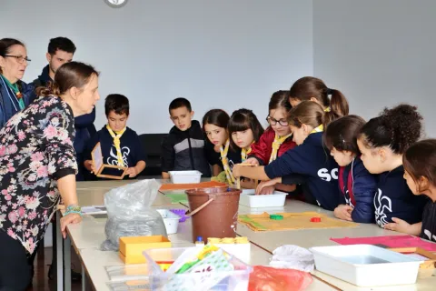 Young Scouts participate in workshops connected to sustainability.